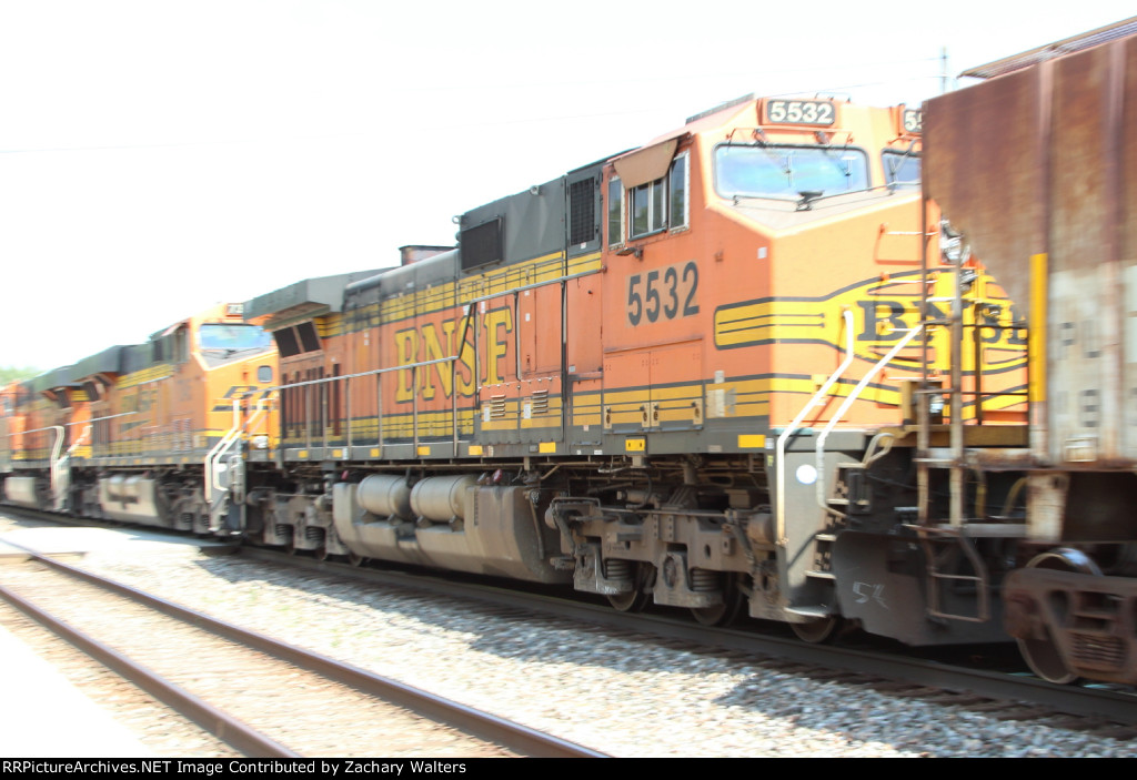 BNSF 5532